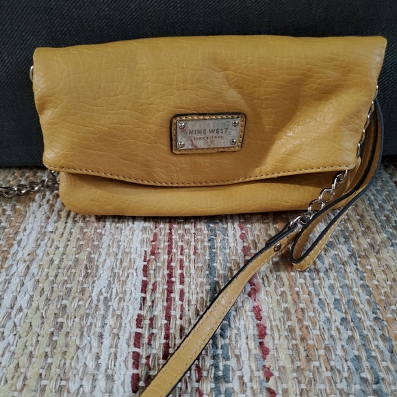 Purse - Picture 2 of 3